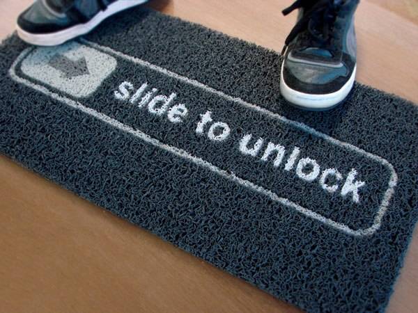 Slide to unlock iPhone deurmat